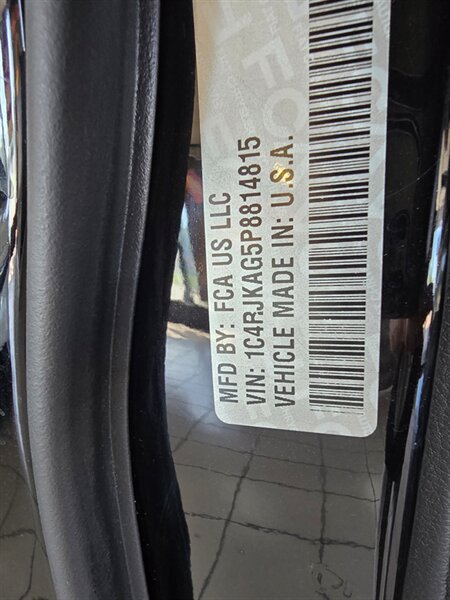 2023 Jeep Grand Cherokee L Altitude 4DR SUV 4X4 - Photo 49 - Hamilton, OH 45015
