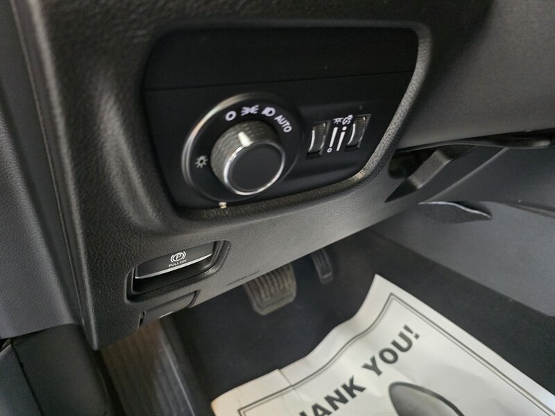 2023 Jeep Grand Cherokee L Altitude 4DR SUV 4X4 - Photo 24 - Hamilton, OH 45015
