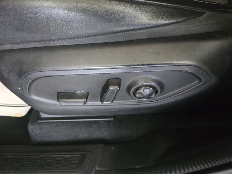 2023 Jeep Grand Cherokee L Altitude 4DR SUV 4X4 - Photo 23 - Hamilton, OH 45015