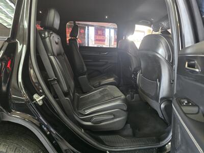 2023 Jeep Grand Cherokee L Altitude 4DR SUV 4X4 - Photo 19 - Hamilton, OH 45015