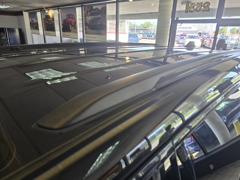 2023 Jeep Grand Cherokee L Altitude 4DR SUV 4X4 - Photo 45 - Hamilton, OH 45015