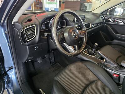 2014 Mazda Mazda3 i Touring 4DR HATCHBACK/MANUAL - Photo 8 - Hamilton, OH 45015