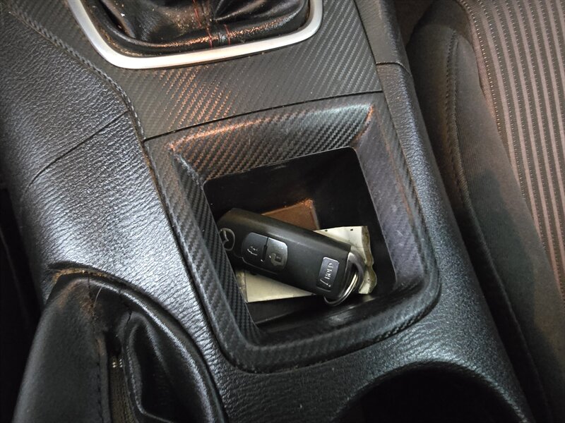 2014 Mazda Mazda3 i Touring 4DR HATCHBACK/MANUAL - Photo 22 - Hamilton, OH 45015