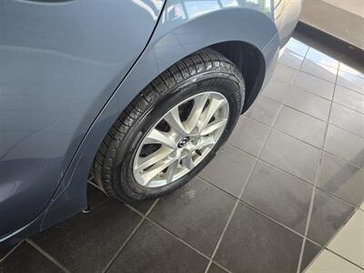 2014 Mazda Mazda3 i Touring 4DR HATCHBACK/MANUAL - Photo 29 - Hamilton, OH 45015