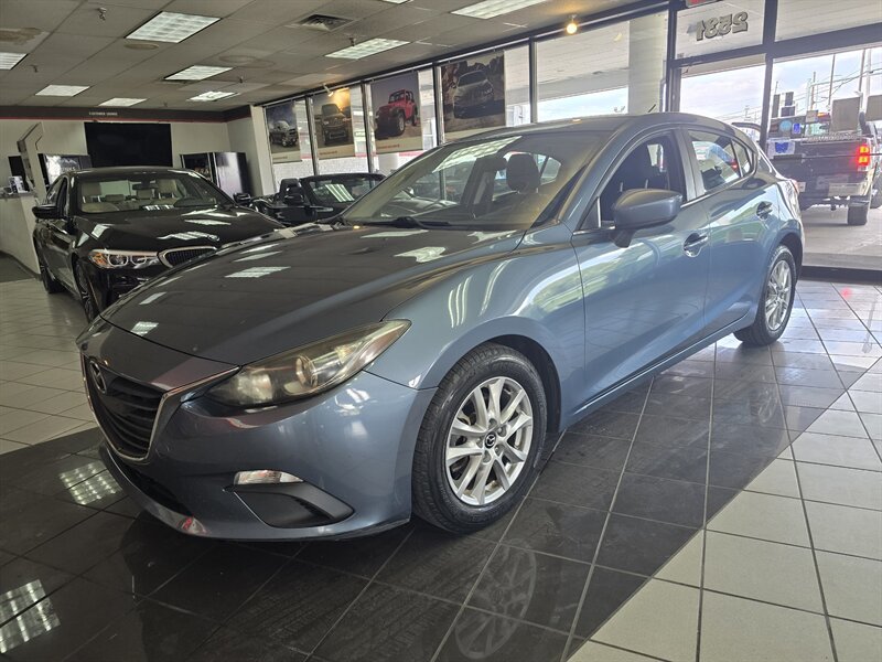 2014 Mazda Mazda3 i Touring 4DR HATCHBACK/MANUAL   - Photo 1 - Hamilton, OH 45015
