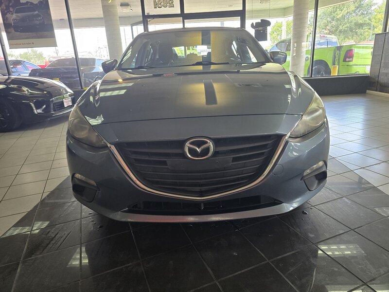 2014 Mazda Mazda3 i Touring 4DR HATCHBACK/MANUAL - Photo 2 - Hamilton, OH 45015