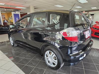 2010 Honda Fit Base 4DR HATCHBACK   - Photo 6 - Hamilton, OH 45015