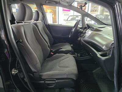 2010 Honda Fit Base 4DR HATCHBACK   - Photo 14 - Hamilton, OH 45015