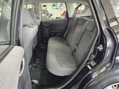 2010 Honda Fit Base 4DR HATCHBACK   - Photo 11 - Hamilton, OH 45015