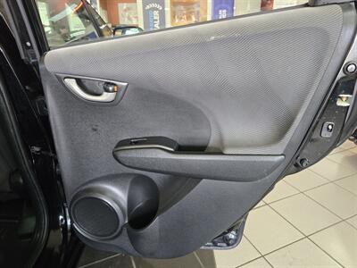 2010 Honda Fit Base 4DR HATCHBACK   - Photo 15 - Hamilton, OH 45015