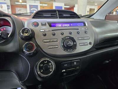 2010 Honda Fit Base 4DR HATCHBACK   - Photo 22 - Hamilton, OH 45015