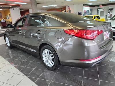 2011 Kia Optima LX 4DR SEDAN   - Photo 7 - Hamilton, OH 45015