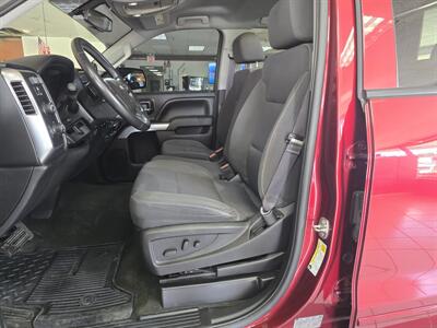 2017 Chevrolet Silverado 1500 LT   - Photo 9 - Hamilton, OH 45015