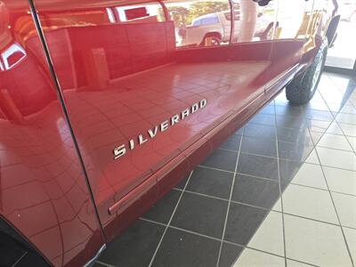 2017 Chevrolet Silverado 1500 LT   - Photo 23 - Hamilton, OH 45015