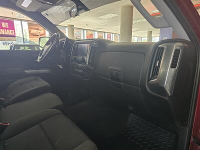 2017 Chevrolet Silverado 1500 LT   - Photo 13 - Hamilton, OH 45015