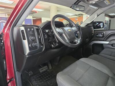 2017 Chevrolet Silverado 1500 LT   - Photo 8 - Hamilton, OH 45015