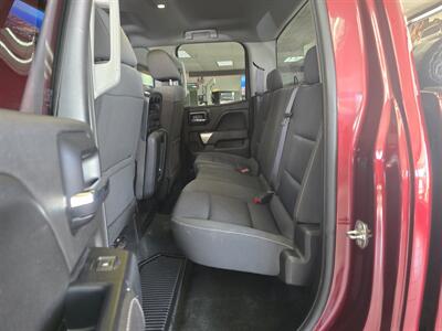 2017 Chevrolet Silverado 1500 LT   - Photo 11 - Hamilton, OH 45015