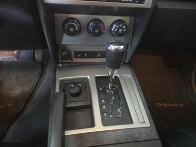 2011 Dodge Nitro Heat 4DR SUV 4X4 - Photo 19 - Hamilton, OH 45015