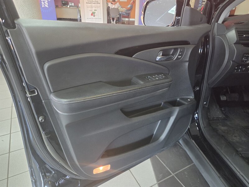2018 Honda Ridgeline RTL-E - Photo 9 - Hamilton, OH 45015
