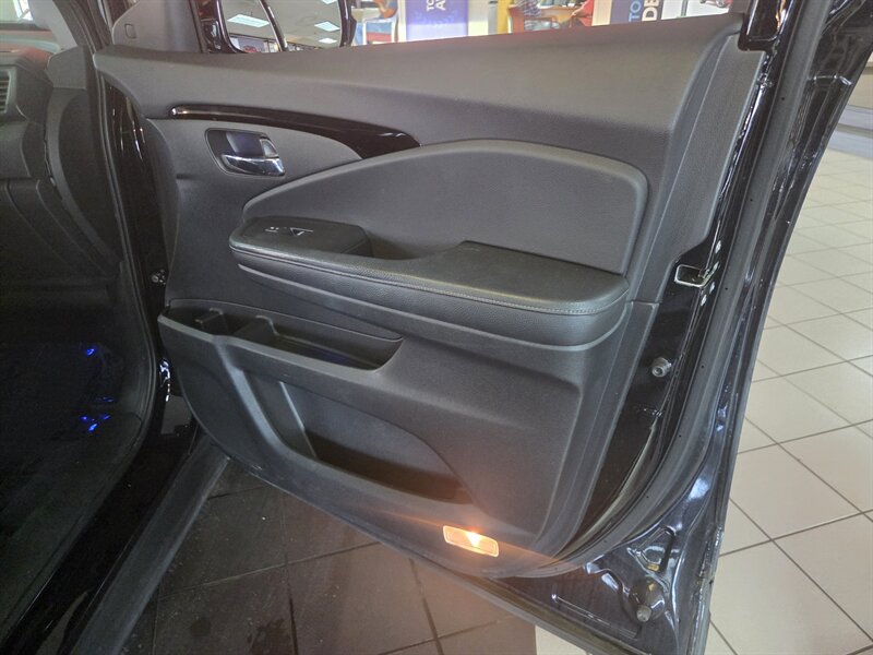 2018 Honda Ridgeline RTL-E - Photo 17 - Hamilton, OH 45015