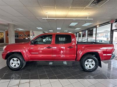 2013 Toyota Tacoma V6  4DR DOUBLE CAB 4X4   - Photo 1 - Hamilton, OH 45015