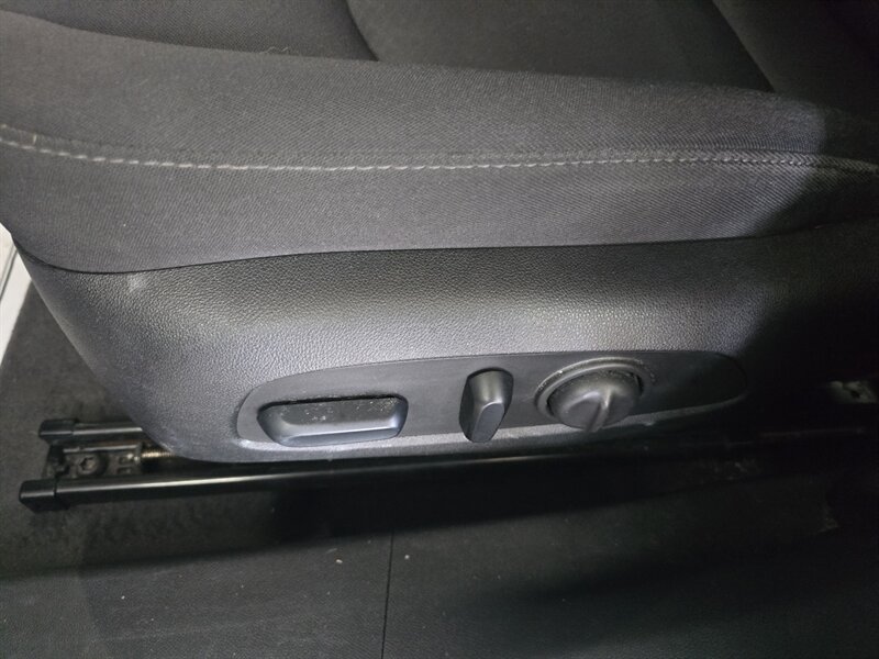 2023 Chevrolet Malibu LT 4DR SEDAN - Photo 18 - Hamilton, OH 45015