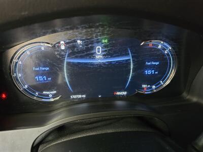 2016 Cadillac Escalade ESV Premium Collection 4DR SUV 4WD   - Photo 28 - Hamilton, OH 45015