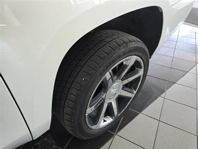 2016 Cadillac Escalade ESV Premium Collection 4DR SUV 4WD   - Photo 39 - Hamilton, OH 45015