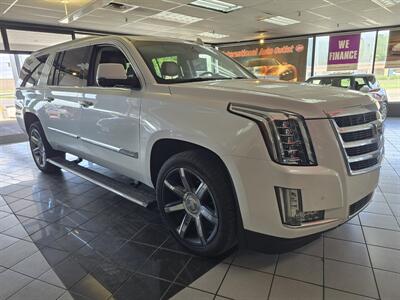 2016 Cadillac Escalade ESV Premium Collection 4DR SUV 4WD   - Photo 3 - Hamilton, OH 45015