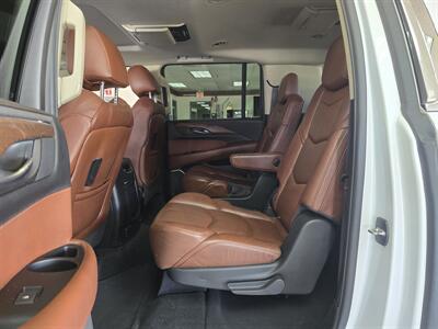 2016 Cadillac Escalade ESV Premium Collection 4DR SUV 4WD   - Photo 12 - Hamilton, OH 45015