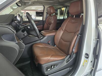 2016 Cadillac Escalade ESV Premium Collection 4DR SUV 4WD   - Photo 9 - Hamilton, OH 45015
