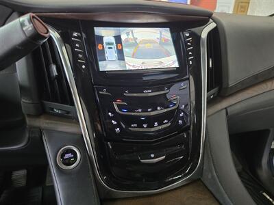 2016 Cadillac Escalade ESV Premium Collection 4DR SUV 4WD   - Photo 31 - Hamilton, OH 45015