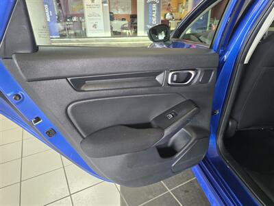 2022 Honda Civic LX 4DR SEDAN - Photo 10 - Hamilton, OH 45015