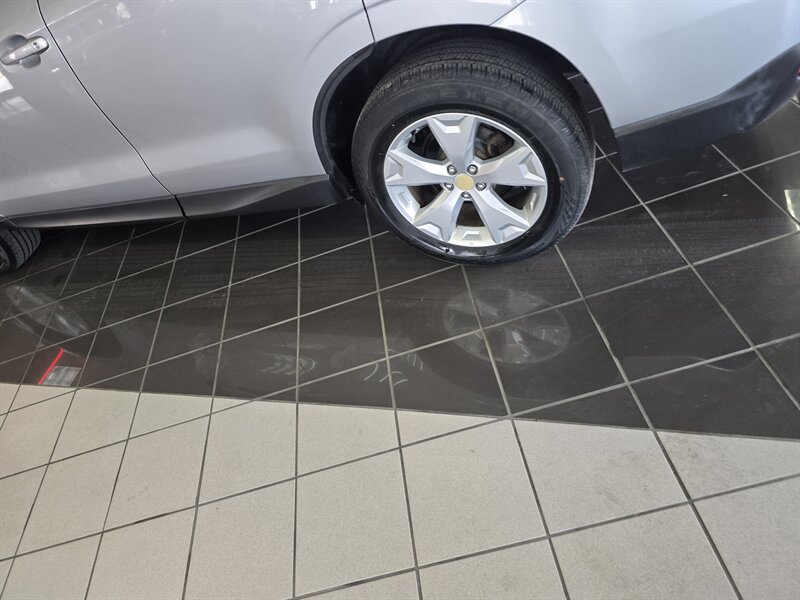 2015 Subaru Forester 2.5i 4DR WAGON AWD - Photo 7 - Hamilton, OH 45015