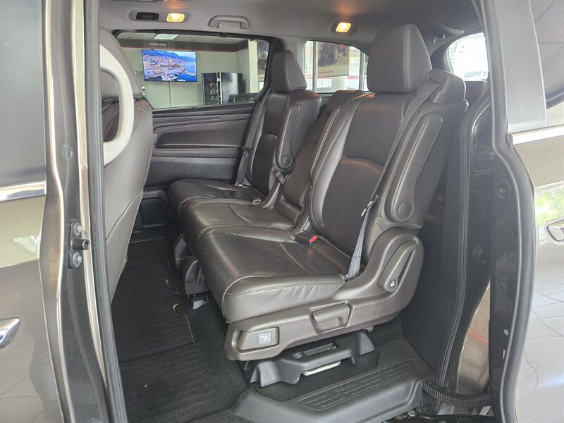 2018 Honda Odyssey EX-L 4DR MINI-VAN - Photo 10 - Hamilton, OH 45015