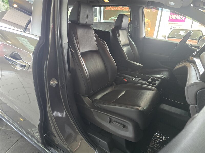 2018 Honda Odyssey EX-L 4DR MINI-VAN - Photo 16 - Hamilton, OH 45015