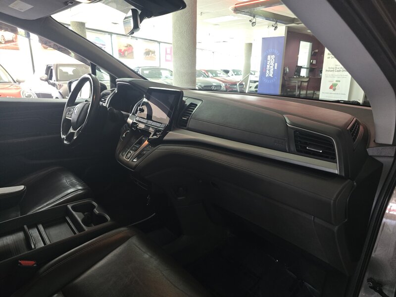 2018 Honda Odyssey EX-L 4DR MINI-VAN - Photo 15 - Hamilton, OH 45015