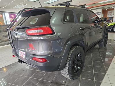 2015 Jeep Cherokee Trailhawk   - Photo 4 - Hamilton, OH 45015