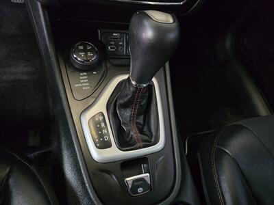 2015 Jeep Cherokee Trailhawk   - Photo 23 - Hamilton, OH 45015
