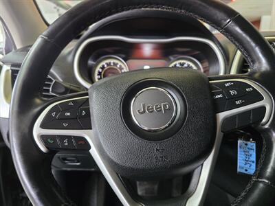 2015 Jeep Cherokee Trailhawk   - Photo 24 - Hamilton, OH 45015