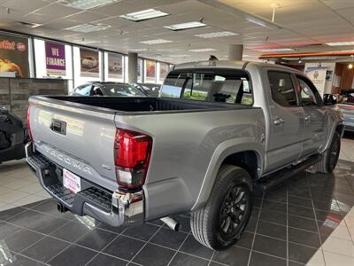 2020 Toyota Tacoma SR5 V6   - Photo 6 - Hamilton, OH 45015