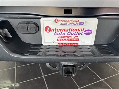 2020 Toyota Tacoma SR5 V6   - Photo 33 - Hamilton, OH 45015