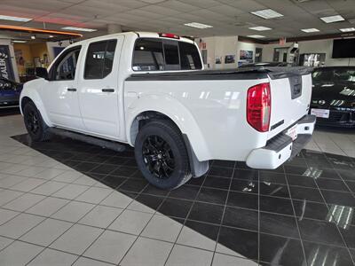 2020 Nissan Frontier SV 4DR CREW CAB - Photo 6 - Hamilton, OH 45015