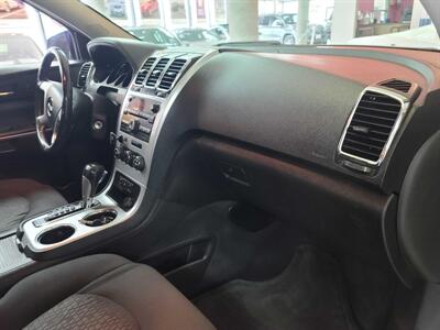 2010 GMC Acadia SLE 4DR SUV AWD   - Photo 18 - Hamilton, OH 45015