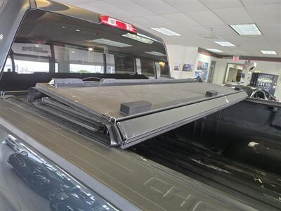 2019 Chevrolet Silverado 1500 LD LT EXTENDED CAB 4X4/V8 - Photo 32 - Hamilton, OH 45015