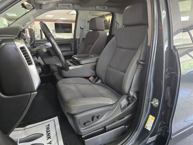 2019 Chevrolet Silverado 1500 LD LT EXTENDED CAB 4X4/V8 - Photo 10 - Hamilton, OH 45015