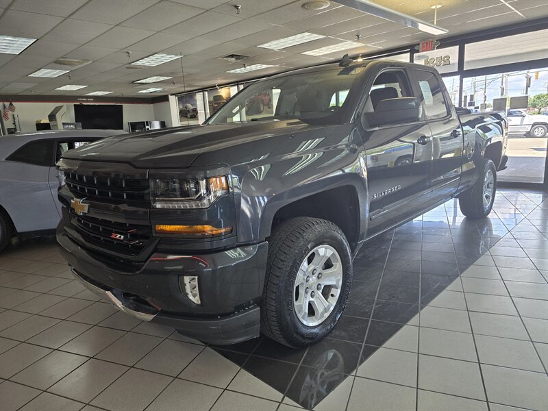 2019 Chevrolet Silverado 1500 LD LT EXTENDED CAB 4X4/V8   - Photo 1 - Hamilton, OH 45015