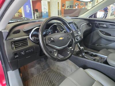 2015 Chevrolet Impala LT   - Photo 8 - Hamilton, OH 45015