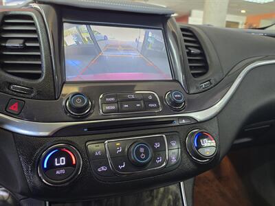 2015 Chevrolet Impala LT   - Photo 19 - Hamilton, OH 45015