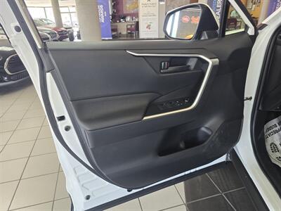 2021 Toyota RAV4 Prime SE 4DR SUV AWD   - Photo 7 - Hamilton, OH 45015